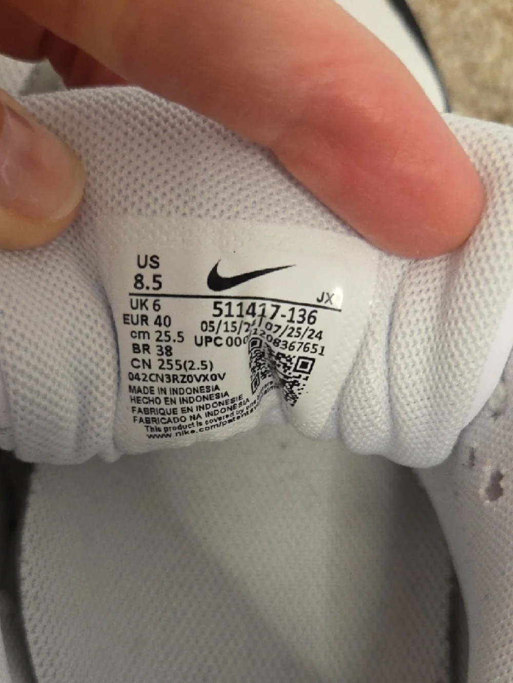 Nike White, Black, Gray, Orange & Teal Retro Running Shoes - Picture 7 of 7